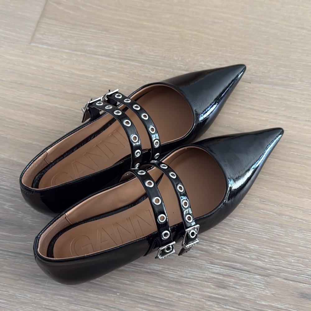 GANNI Pointed Toe Mary Jane Flat - Picture 4 of 5